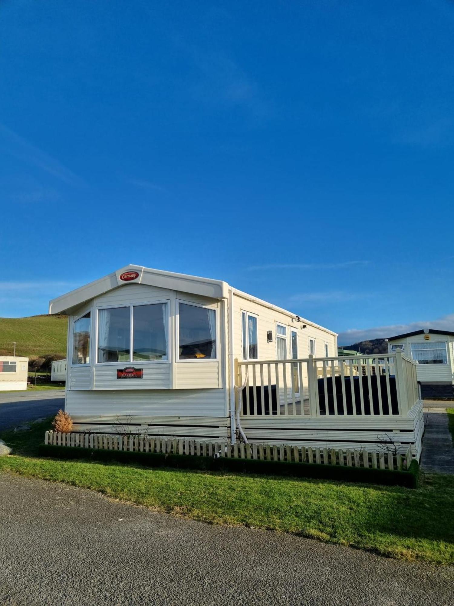 Готель Bayview At Pengarreg Llanrhystyd Екстер'єр фото